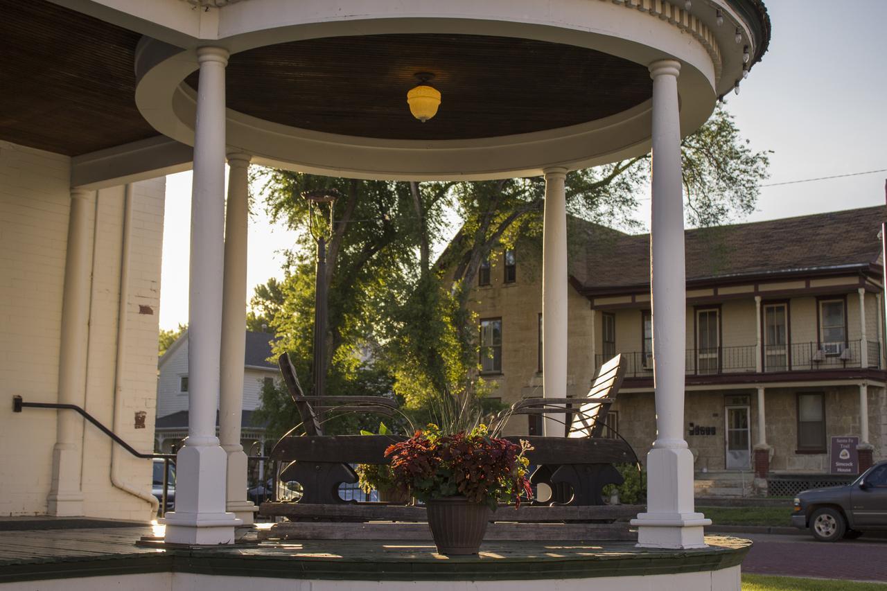 The Cottage House Council Grove Exterior foto